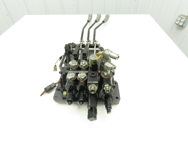 Baoli DYCDB1-F15L-T/AZ0 Forklift 3 Lever Mast Control Valve Assembly Off KBET18