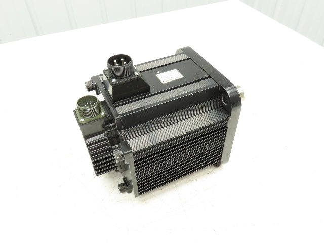 Yaskawa SGMGH-44QCA61 AC Servo Motor 4.4kw 1500 RPM 400VAC  Encoder UTSIH-B17CK