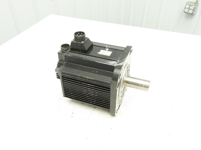 Yaskawa SGMGH-44QCA61 AC Servo Motor 4.4kw 1500 RPM 400VAC  *Read*