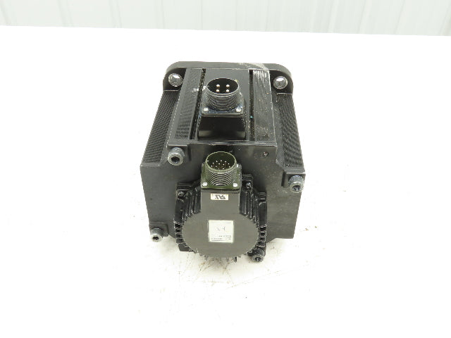 Yaskawa SGMGH-44QCA61 AC Servo Motor 4.4kw 1500 RPM 400VAC  *Read*