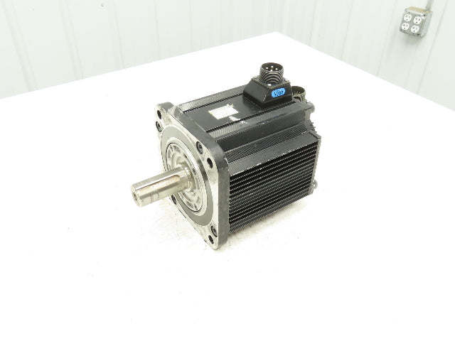 Yaskawa SGMGH-44QCA61 AC Servo Motor 4.4kw 1500 RPM 400VAC  *Read*