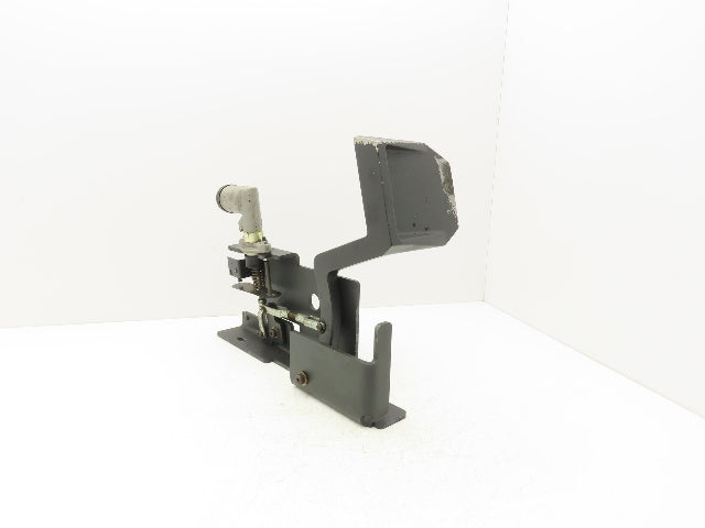 Caterpillar Stand-Up Forklift Brake Pedal & Bracket Assembly Off NRR40