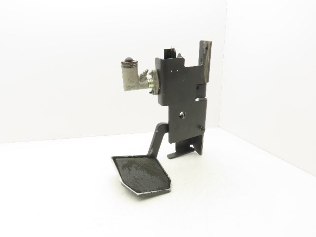 Caterpillar Stand-Up Forklift Brake Pedal & Bracket Assembly Off NRR40