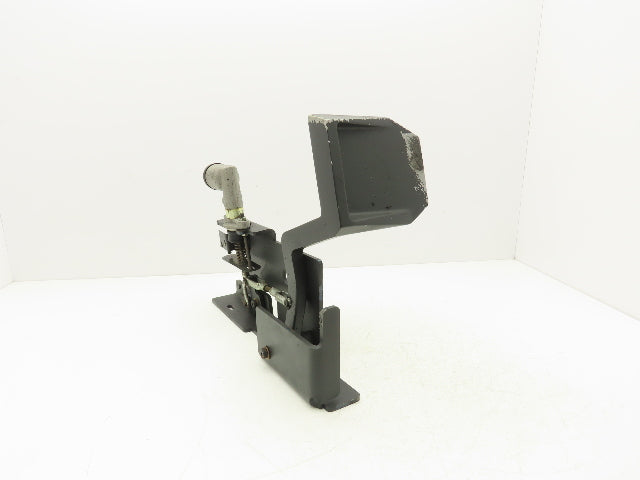 Caterpillar Stand-Up Forklift Brake Pedal & Bracket Assembly Off NRR40
