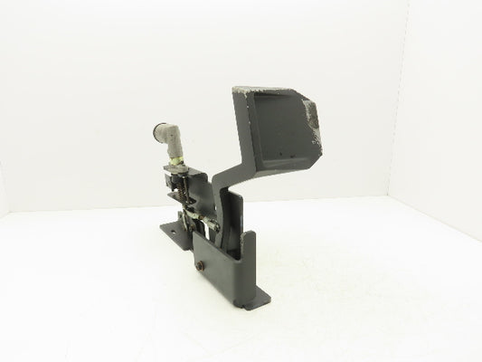 Caterpillar Stand-Up Forklift Brake Pedal & Bracket Assembly Off NRR40