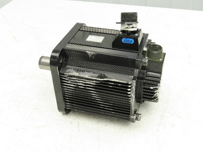 Yaskawa SGMGH-44QCA61 AC Servo Motor 4.4kw 1500 RPM 400VAC  *Broken Plug
