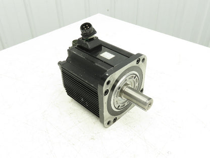 Yaskawa SGMGH-44QCA61 AC Servo Motor 4.4kw 1500 RPM 400VAC  *Broken Plug