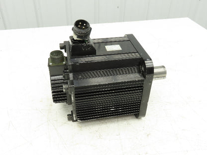 Yaskawa SGMGH-44QCA61 AC Servo Motor 4.4kw 1500 RPM 400VAC  *Broken Plug