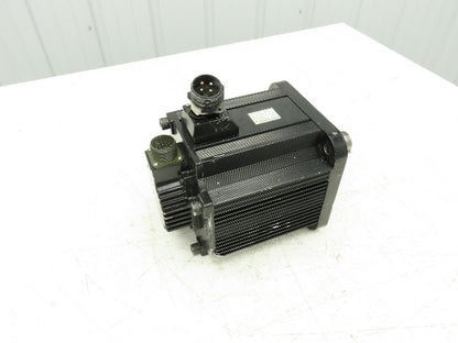 Yaskawa SGMGH-44QCA61 AC Servo Motor 4.4kw 1500 RPM 400VAC  *Broken Plug