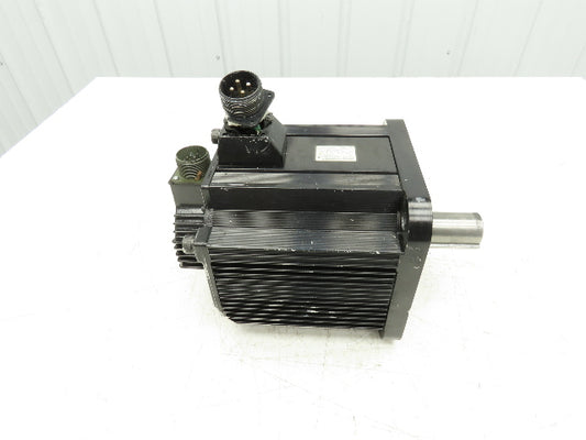 Yaskawa SGMGH-44QCA61 AC Servo Motor 4.4kw 1500 RPM 400VAC  *Broken Plug
