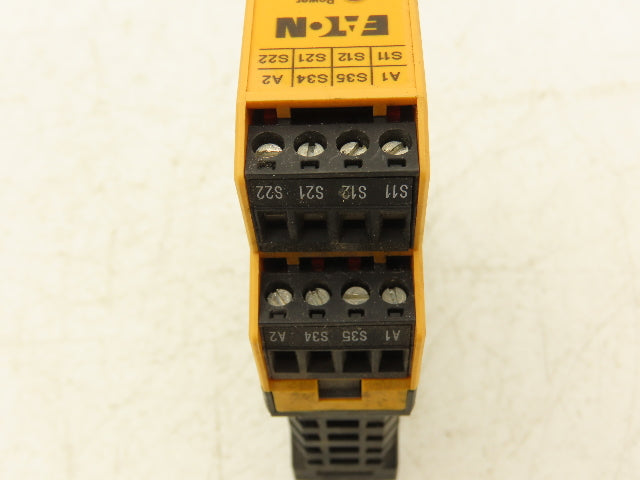 Eaton ESR5-NV3-30V01 Safety Coupling Relay 24VDC/250VAC 1-30 Second