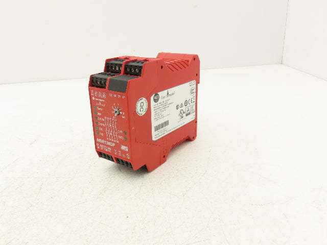 Allen Bradley 440R-M23145 GuardMaster Safety Relay 115VAC In 250VAC 24vDC Out
