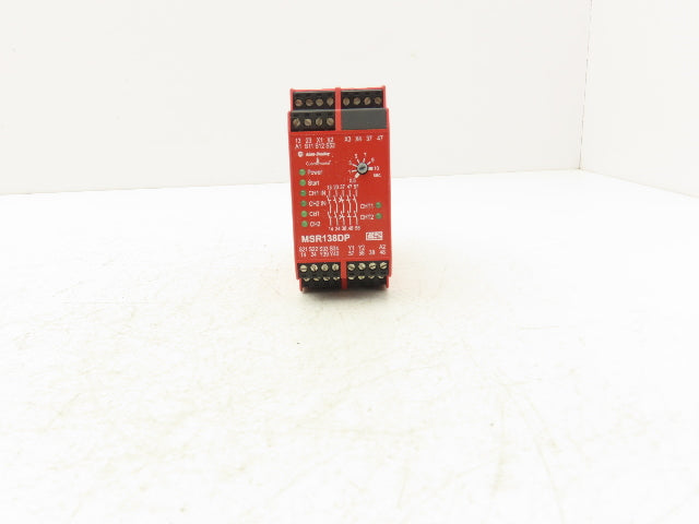 Allen Bradley 440R-M23145 GuardMaster Safety Relay 115VAC In 250VAC 24vDC Out