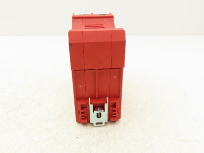 Allen Bradley 440R-M23145 GuardMaster Safety Relay 115VAC In 250VAC 24vDC Out
