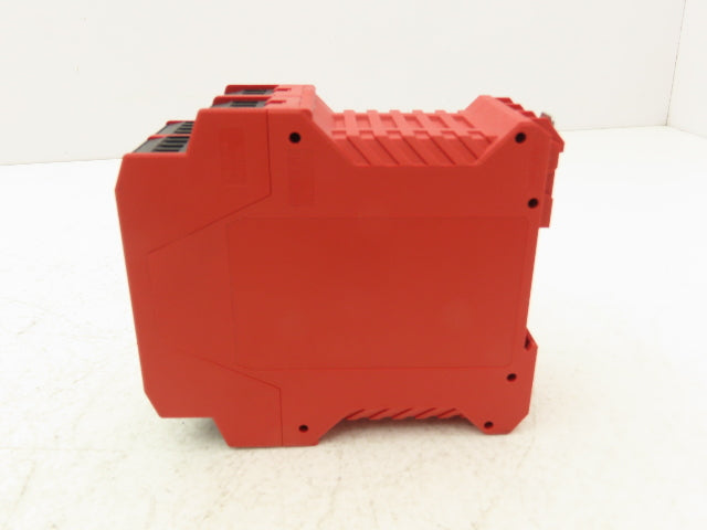Allen Bradley 440R-M23145 GuardMaster Safety Relay 115VAC In 250VAC 24vDC Out