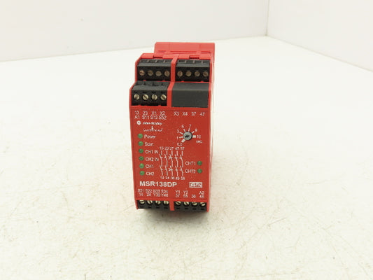Allen Bradley 440R-M23145 GuardMaster Safety Relay 115VAC In 250VAC 24vDC Out