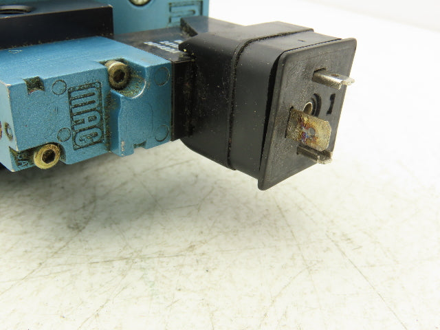 MAC 67A-B4-DRA-RA Pneumatic 3/2 Way Valve High Flow Piloted 1" NPT 150 PSI