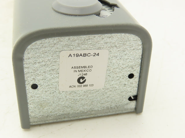 Johnson Controls A19ABC-24C SPST Temperature Control -30-100 Deg F 8' Capilary