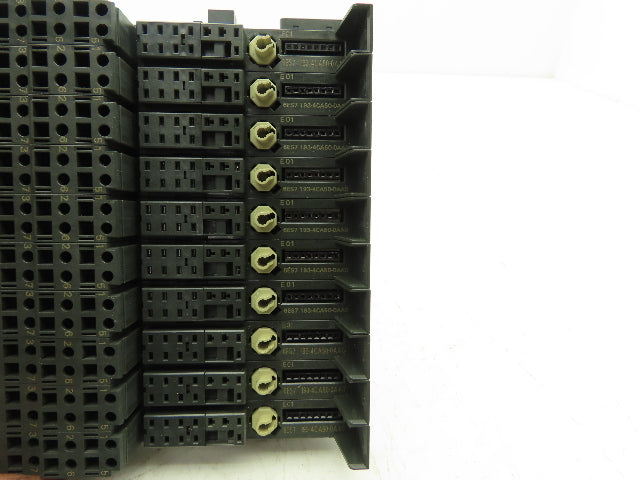 Siemens 6ES7 132-4BD02-0AA0 SIMATIC 4 Digital Outputs W/Terminal 24VDC Lot Of 10