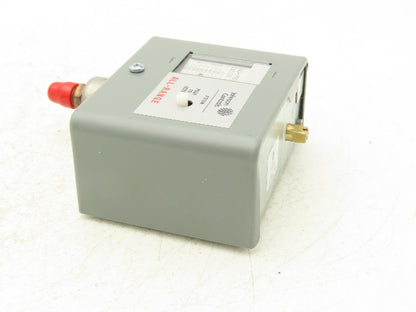 Johnson Controls P170DA-400 SPST Pressure Control Switch Single Pole 610 psi