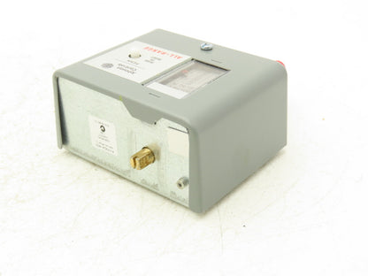 Johnson Controls P170DA-400 SPST Pressure Control Switch Single Pole 610 psi