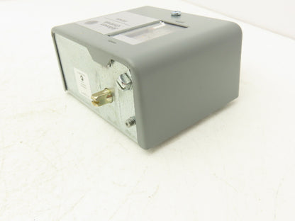 Johnson Controls P170AA-2 SPST Pressure Control Switch Single Pole 150 psi