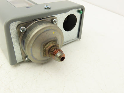 Johnson Controls P170AA-2 SPST Pressure Control Switch Single Pole 150 psi