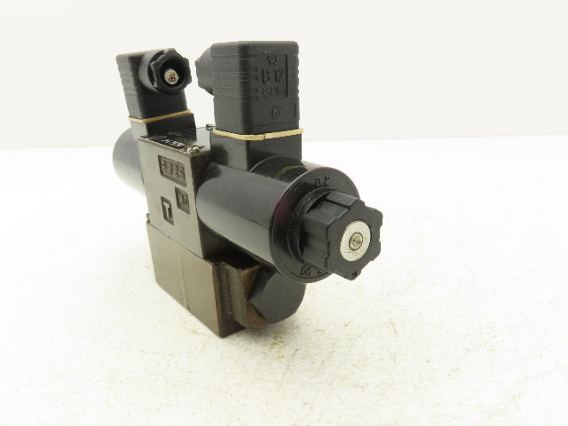 Nachi SA-G01-C6-D2-31 Hydraulic Directional Control Solenoid Valve Assy 24VDC