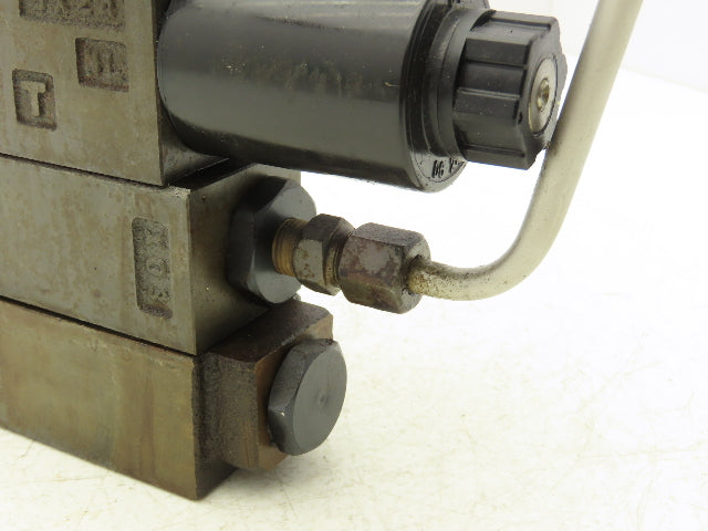 Nachi SA-G01-A3X-D2-31 Hydraulic Directional Control Solenoid Valve Assy 24VDC