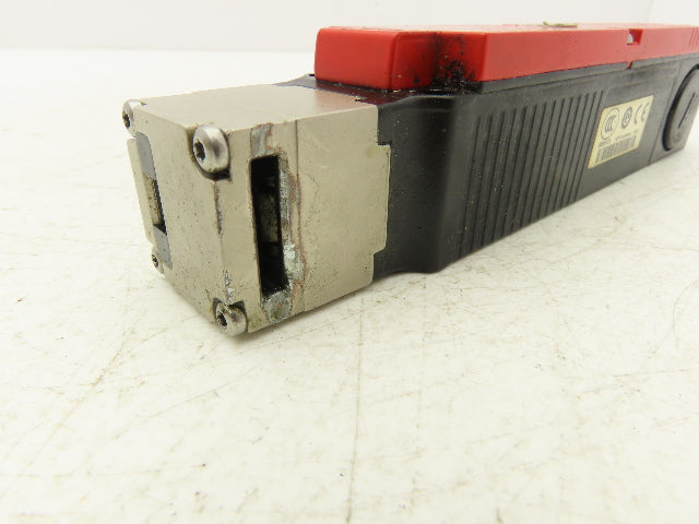 Euchner STA1A-538A024MFC2243 Safety Guard Lock Safety Switch 230VAC/24VDC 4A