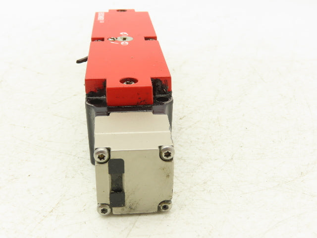 Euchner STA1A-538A024MFC2243 Safety Guard Lock Safety Switch 230VAC/24VDC 4A