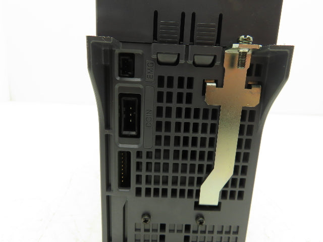 Mitsubishi FCU8-MA041-Y03 Numerical Control Unit HW Ver E 24VDC 1.5A Input