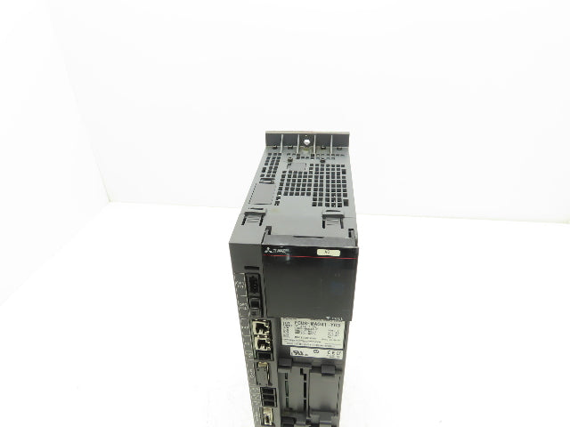 Mitsubishi FCU8-MA041-Y03 Numerical Control Unit HW Ver E 24VDC 1.5A Input