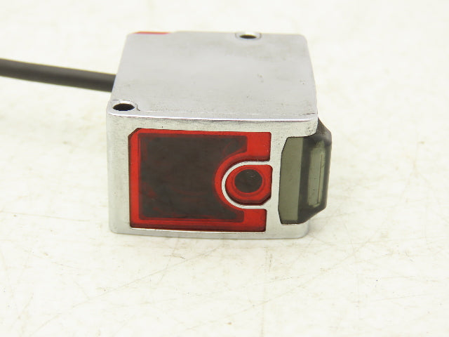 Keyence LR-TB2000C Laser Proximity Sensor 2 Meter 20-30VDC Cable w M12 Connector