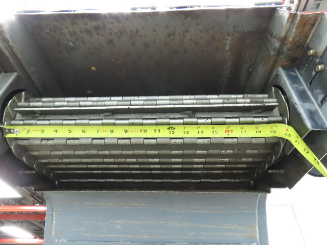Enomoto MA-400H 23"x 7' 4"L Chip Conveyor 20"Belt 41"Infeed 47-52"H 230V 3PH