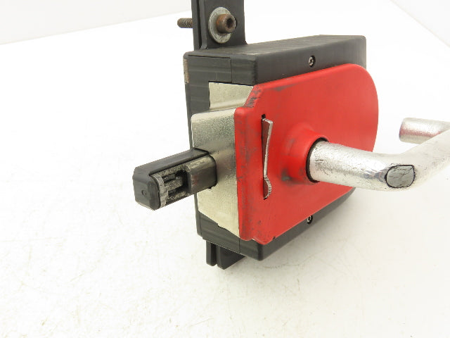 Euchner MGB-L1B-PNA-R-156194 Guard Locking/Guard-Lock-Monitoring System W Handle