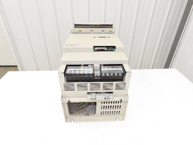 Yaskawa SGDH1EDE Servopack Servo Amplifier Drive 15kW 0-480V Out 3Ph 380-480V In