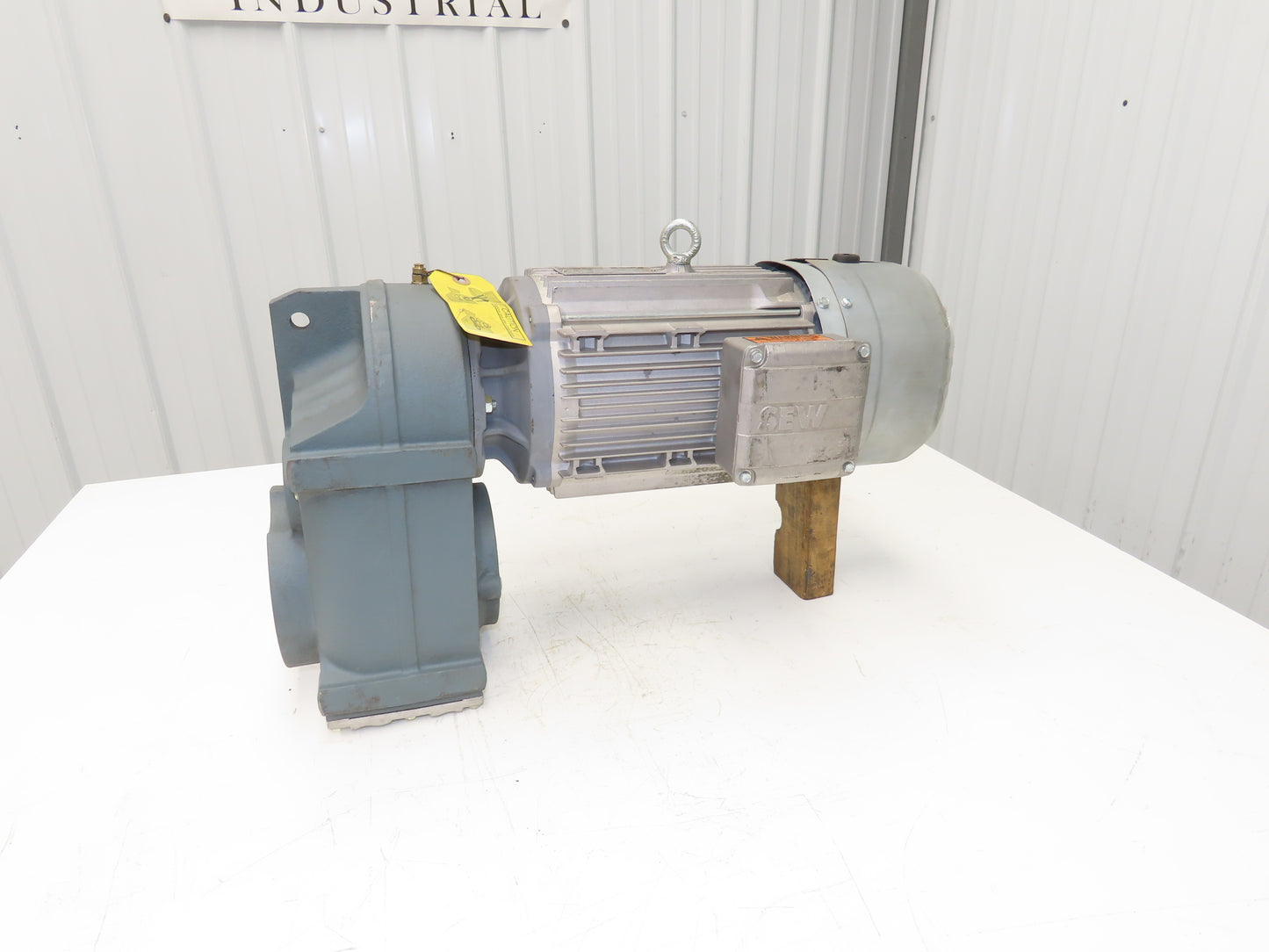 Sew Eurodrive FA67/G DRN100L4/TF/ES7C Parallel Gearmotor 33rpm 5Hp 230/460V 53.7