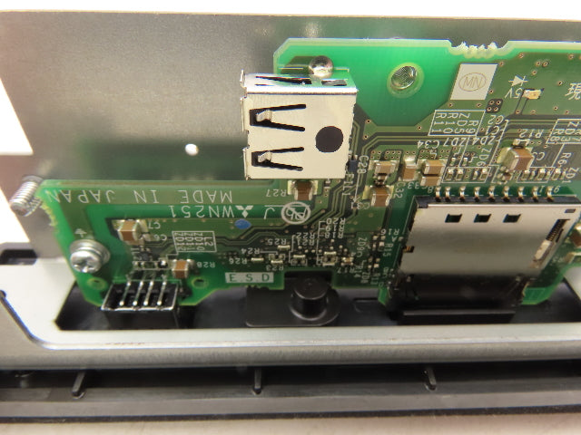 Mazak FCU8-EP201-1 HMI USB & SD Port Module Mazatrol SmoothX Off I-800 CNC