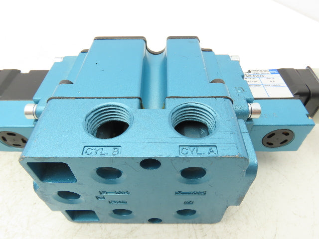 MAC 6542B-241-PM-610JC Pneumatic Valve 3 Pos 4-Way Open Center 1/2" NPT Base