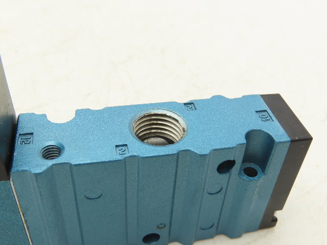 Mac 52A-11-BOB-DM-DFBJ-1KJ Pneumatic Solenoid Valve 3/2-Way 120psi 1/4"NPT 24VDC