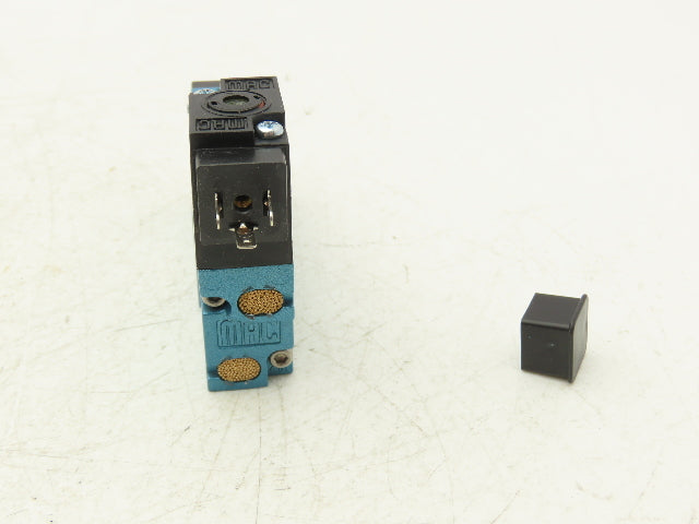 Mac 52A-11-BOB-DM-DFBJ-1KJ Pneumatic Solenoid Valve 3/2-Way 120psi 1/4"NPT 24VDC