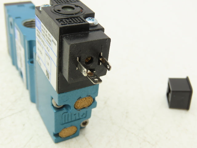 Mac 52A-11-BOB-DM-DFBJ-1KJ Pneumatic Solenoid Valve 3/2-Way 120psi 1/4"NPT 24VDC