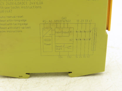 Pilz 751134 Safety Relay PN0Z S4 C  Series 48-240 VAC/DC 3N/O 1N/C