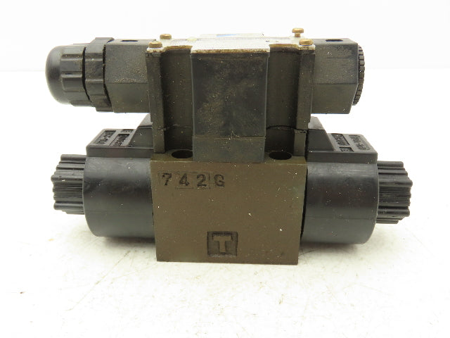 Daikin LS-G02-2CA-20-EN Hydraulic Directional Control Solenoid Valve 100/110V