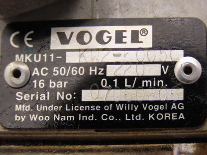 Vogel MKU11-KW2-K005C Automatic Oil Lubricator Pump 2 Liter Tank  0.1L/min 220V