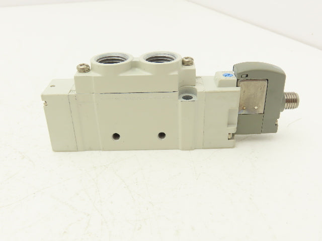SMC SY7120-5W7ZD-02 Solenoid Valve 1/4" Ports 24V with Cables Lot of 2