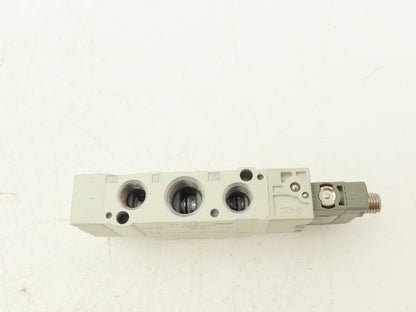 SMC SY7120-5W7ZD-02 Solenoid Valve 1/4" Ports 24V with Cables Lot of 2
