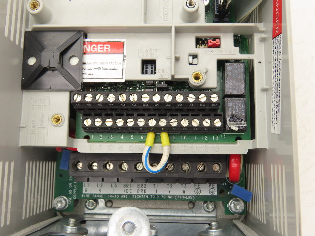 Allen Bradley 20AD2P1A3AYNNNC0 PowerFlex 70 Variable AC Drive VFD 1Hp 480V 3PH