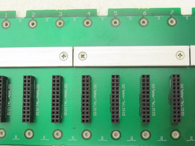 OPTO 22 SNAPB12M 12 Module Mounting Rack For B-Series I/O Module & 1 Brain
